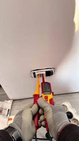 Wiha 45216 Voltage and continuity tester #wiha #wihatools #wihatoolsthatworkforyou  @wihaofficial @wihauk @Wiha Tools USA & Canada   