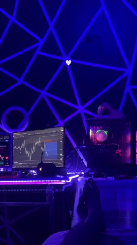 my place 💀🤍 #trading #tradingroom #tradingsetup #business #onlinebusiness #cryptotrading #foryou #viralvideo #trending #💀 