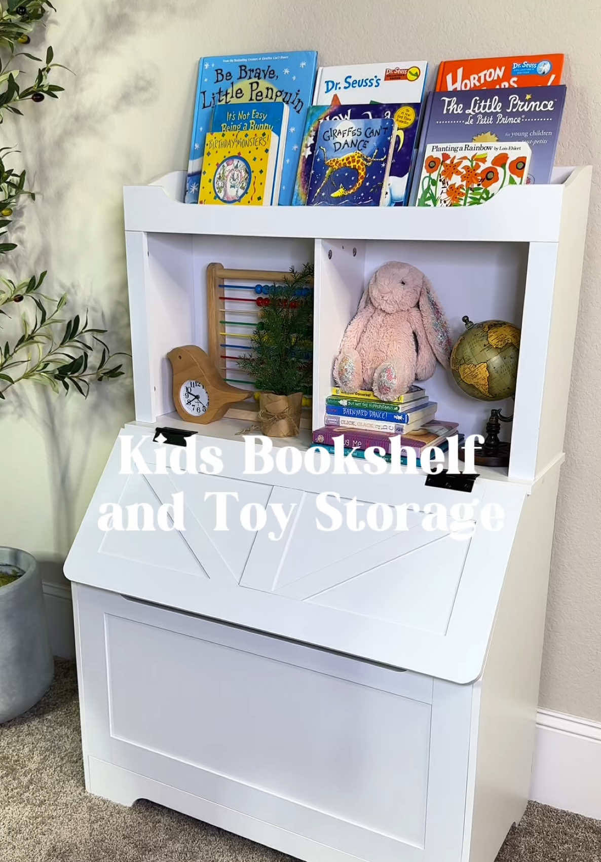 Cute and great quality book shelf + toy storage / organizer from @GarveeHome Store #toystorage #kidsroomorganization #storageideas #homeorganization #GARVEE #kidsroom #kidsroomorganization #playroom #playroomorganization #bookshelf #bookshelforganization #toyorganization 