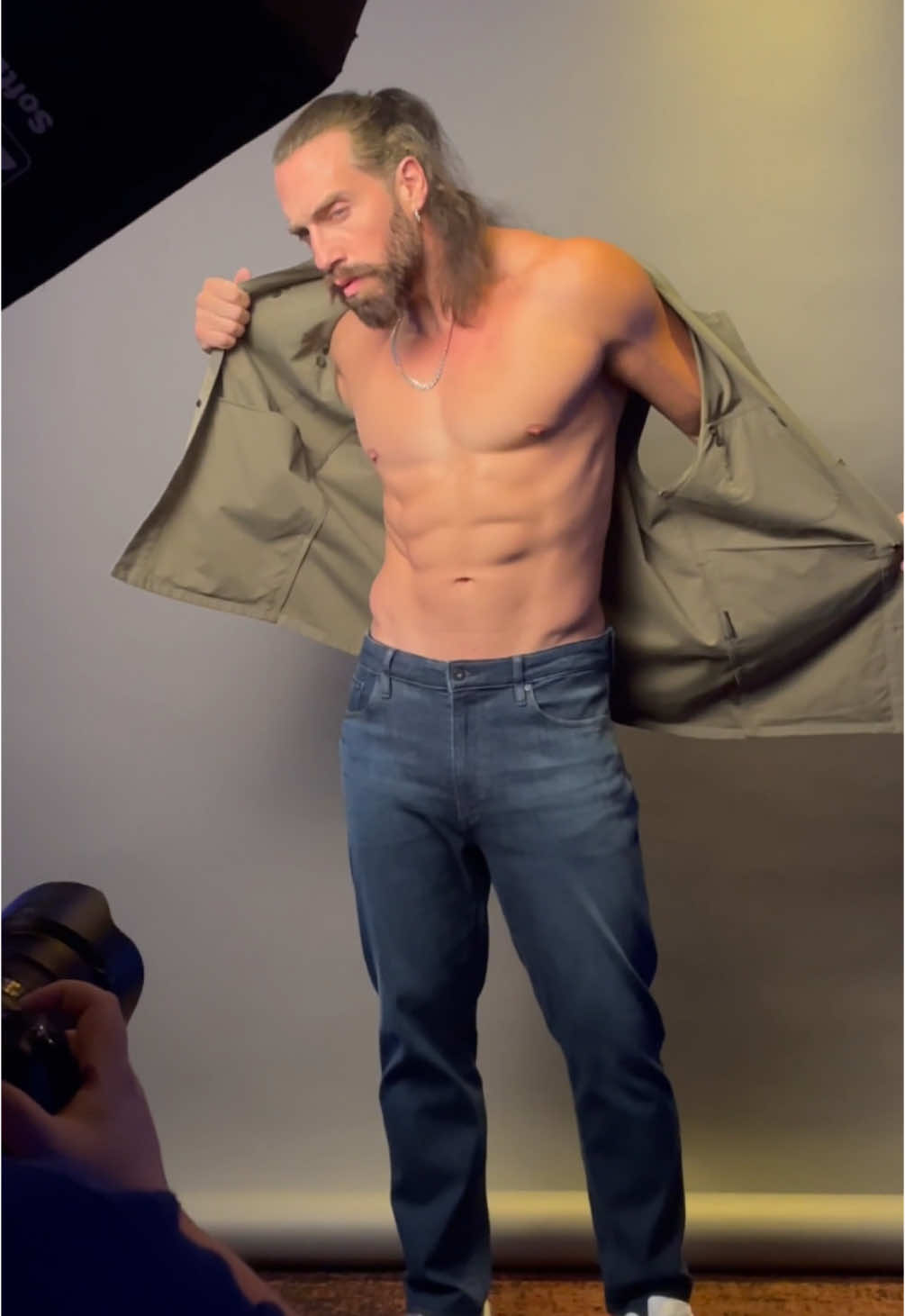 Meet Gianluca, our Italian Stallion 🥵 #magicmikelive #magicmikelivelondon #BookTok #pov #london #italian #beard #dancer #bts #channingtatum #thingstodoinlondon 