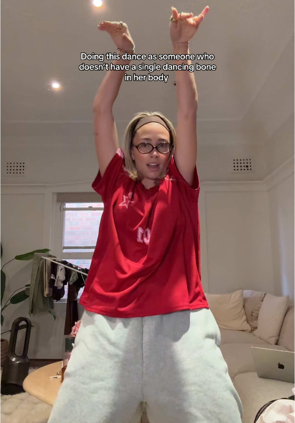 I’m so sorry Molly Long for doing this to ur spectacular dance 