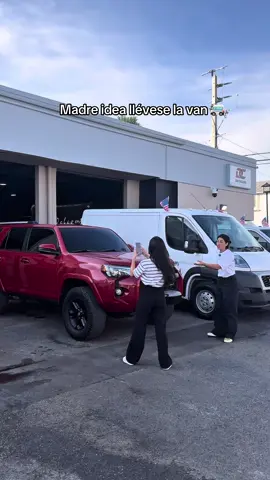 Y con $1500 guaraaaa 🚐⚡️🚘 5️⃣6️⃣1️⃣-4️⃣8️⃣0️⃣-8️⃣3️⃣4️⃣4️⃣  📍8356 NW SOUTH RIVER DR #A MEDLEY FL 33166📍#comedia #latinos #fyp #dayacars #viralvideo #carro 