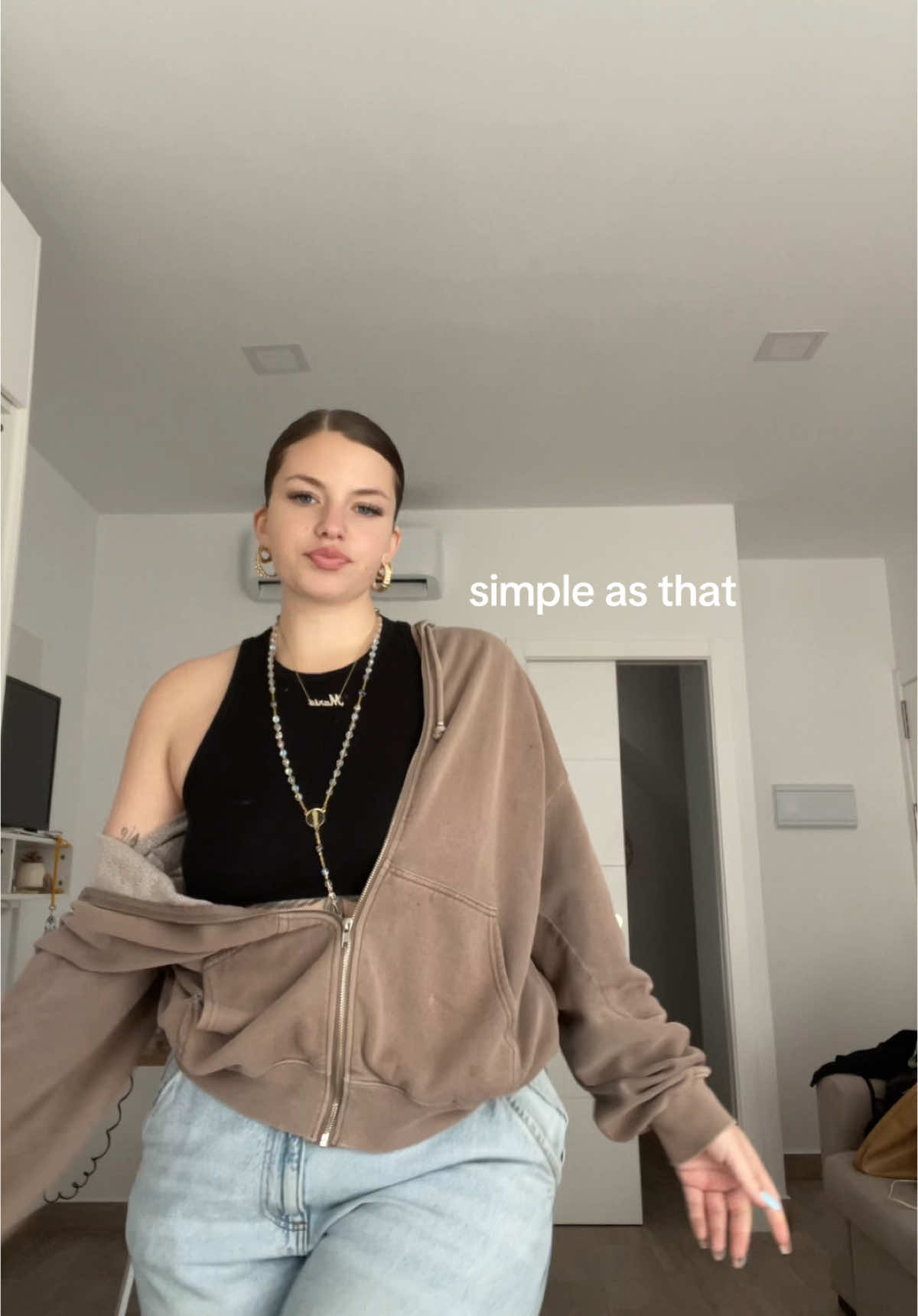 <3