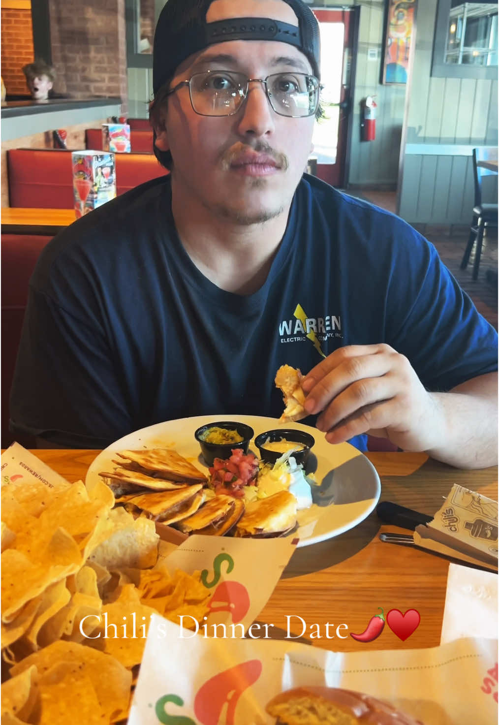 You know I had to get that 3 for me combo! We are @Chili’s Grill & Bar biggest fans!! #ChilisPartner #chilis3forme #chilisorder #Splice 