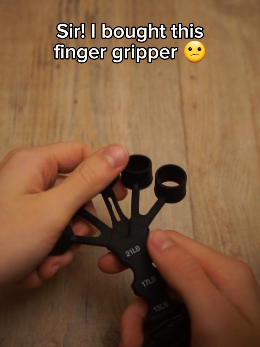 How To Use The Finger Gripper 🤔💢 #handgripper #forearms #gripstrength #armwrestling #veins 