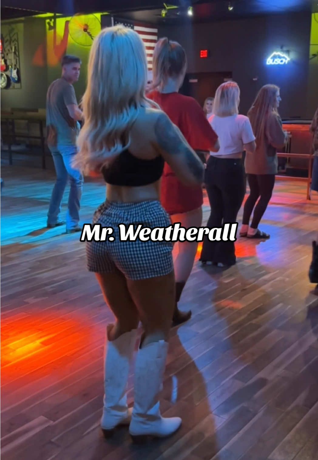 Since y’all love Mr. Weatherall so much here’s this throwback to the OG video from last summer 🤭 @Mr. Weatherall  #fyp #foryoupage #viral #dance #trending #linedance 