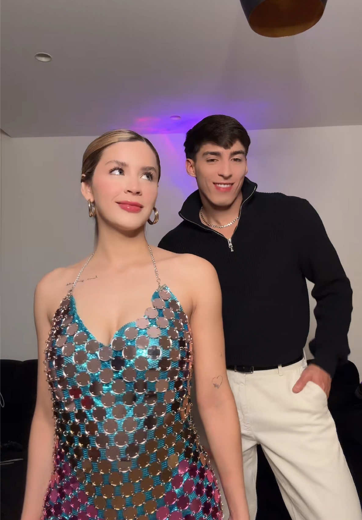 no podía bailar por el vestido 🥲