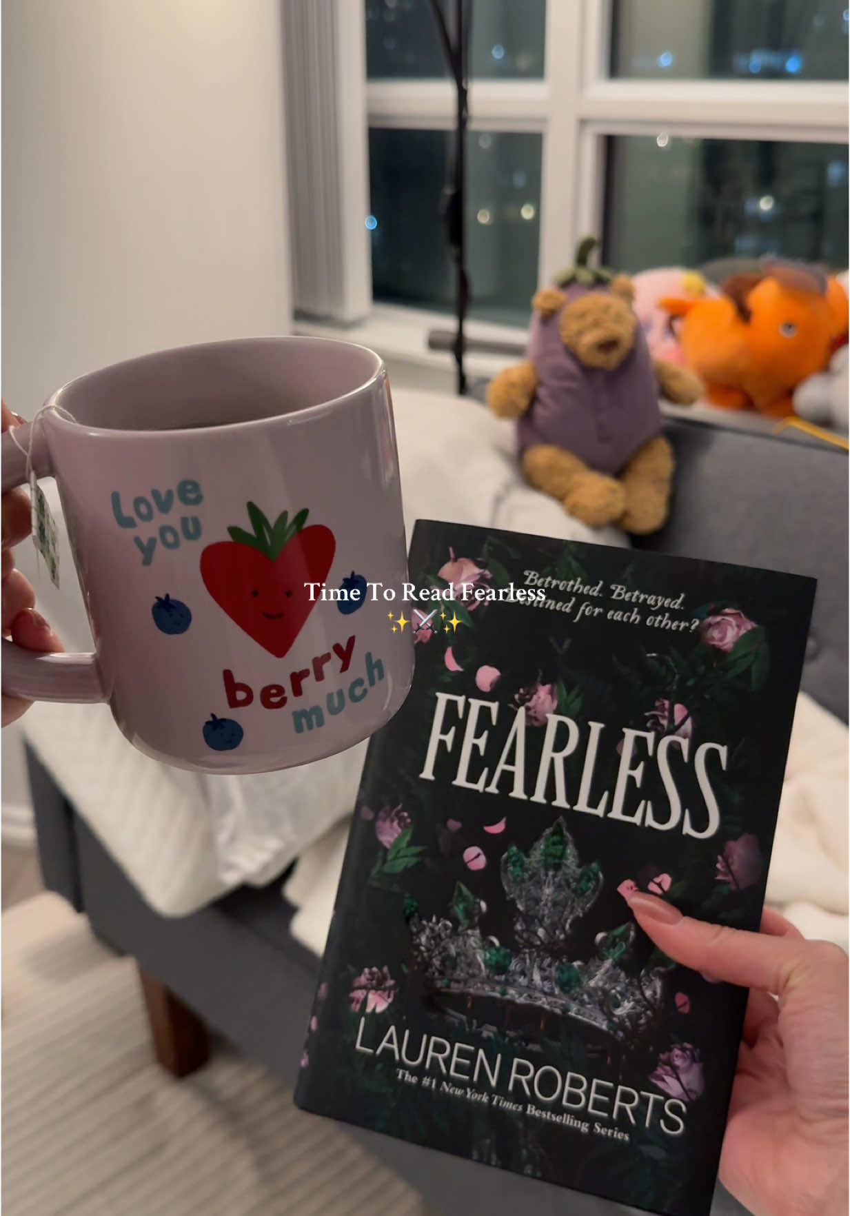 HAPPY RELEASE DAY @Lauren Roberts ✨⚔️🤍 I’ve been waiting to read Fearless!!!  #BookTok #powerlesslaurenroberts #bookish #readwithme #reckless #fearlesslaurenroberts 