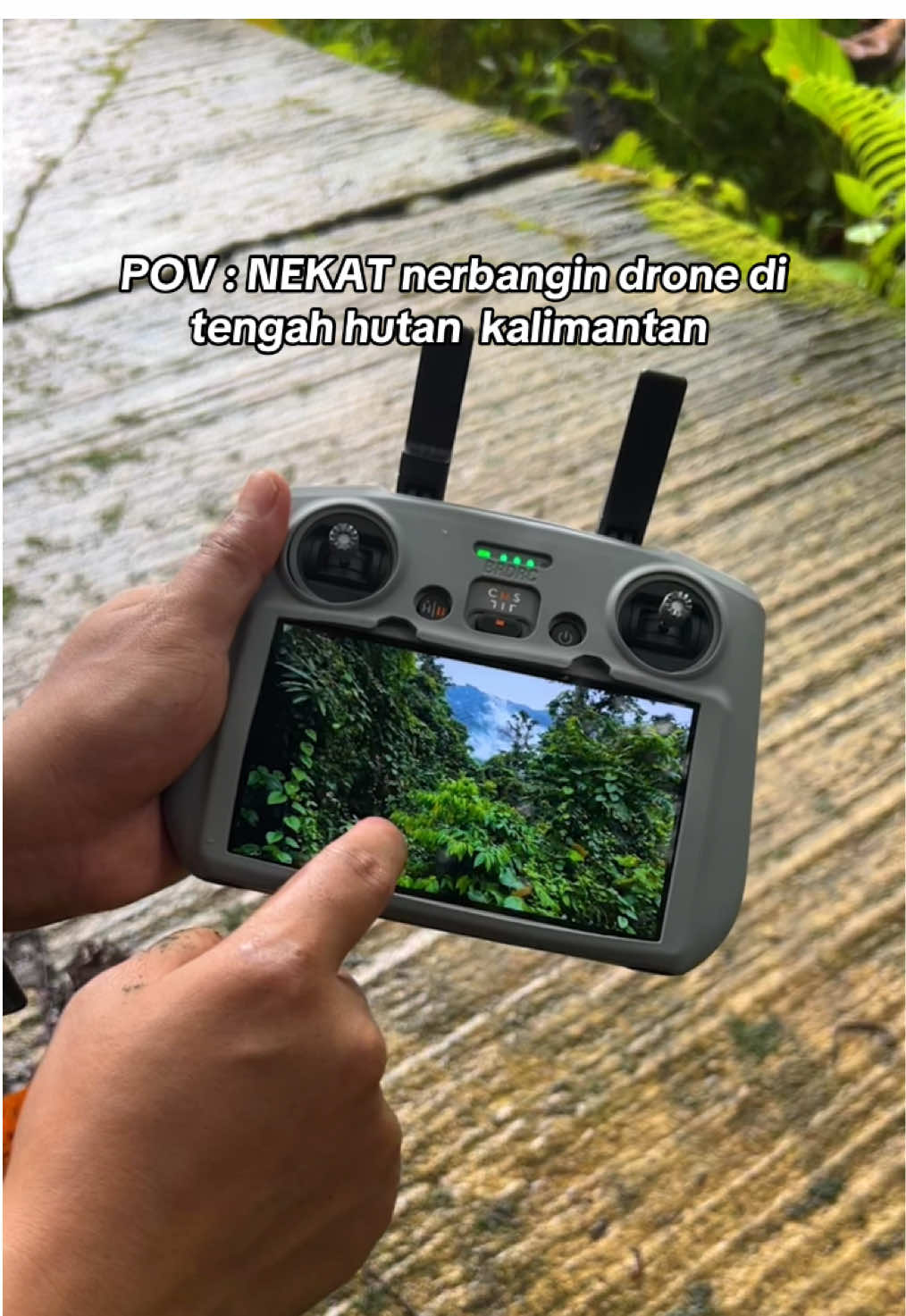 NEKAT nerbangin drone di tengah hutan meratus kalimantan  #dji #djiglobal #djiindonesia #djiair3s #meratus #kalimantan #kalimantanforest