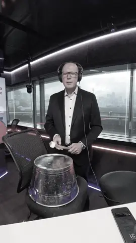 Peter Dutton does the Whitney Houston Challenge #whitneyhouston #whitneyhoustonchallenge #drums #fail