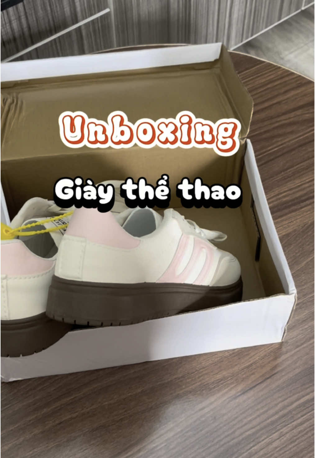 Giày xinh khum mấy bà#cogaisize40 #giaythethao #giaynu #giaysneaker #viral #xuhuong 