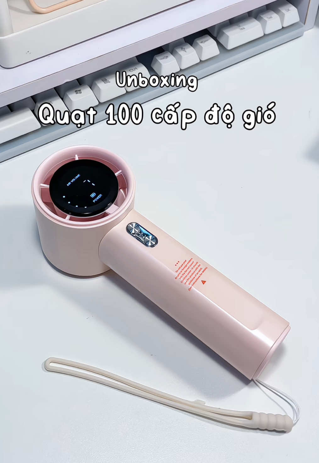 Quạt cầm tay 100 cấp độ mát nha. Mà giá hợp lý #quatcamtay #quat100capdogio  #quatcamtaymini 