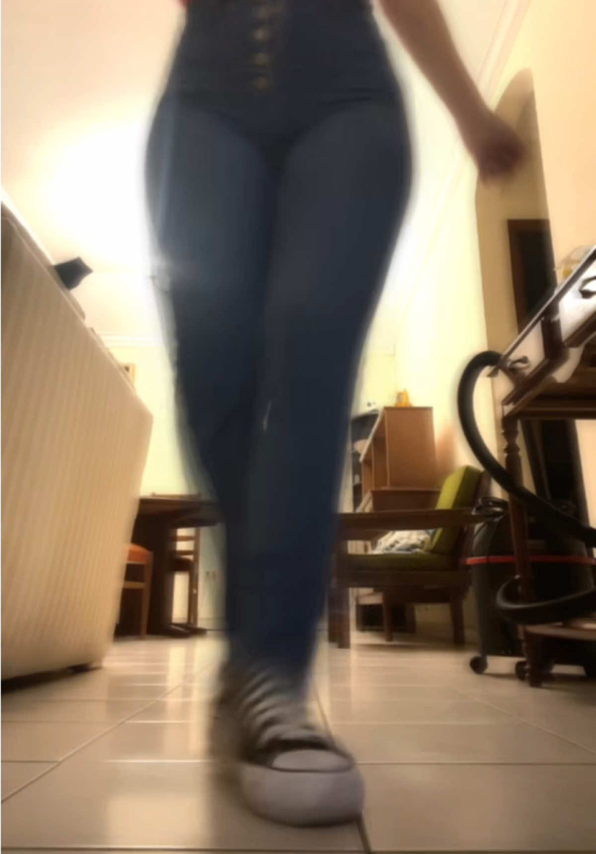 Recordando viejos tiempos 🤣🥲 #lointente #shuffle #baile #ElectronicMusic #mecanse #baile #edm #shuffledance #fyp #viral_video 