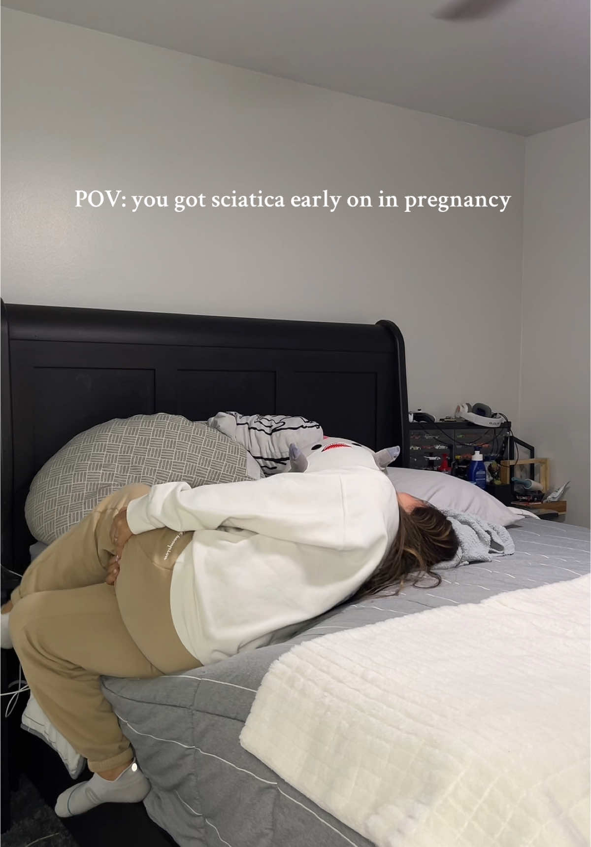 IFYKYK😭  #sciaticapain #pregnantlife #pregnancytiktok 