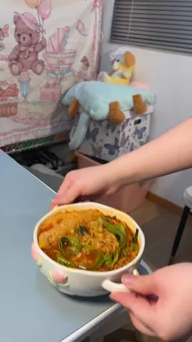 Mì ăn liền hải sản kèm xúc xích ngon quá! #foodiedaily #mukbang #food #eating #eatingsounds #delicious #satisfying #중국먹방 #goodeveningwhatsappstatus #고기먹방