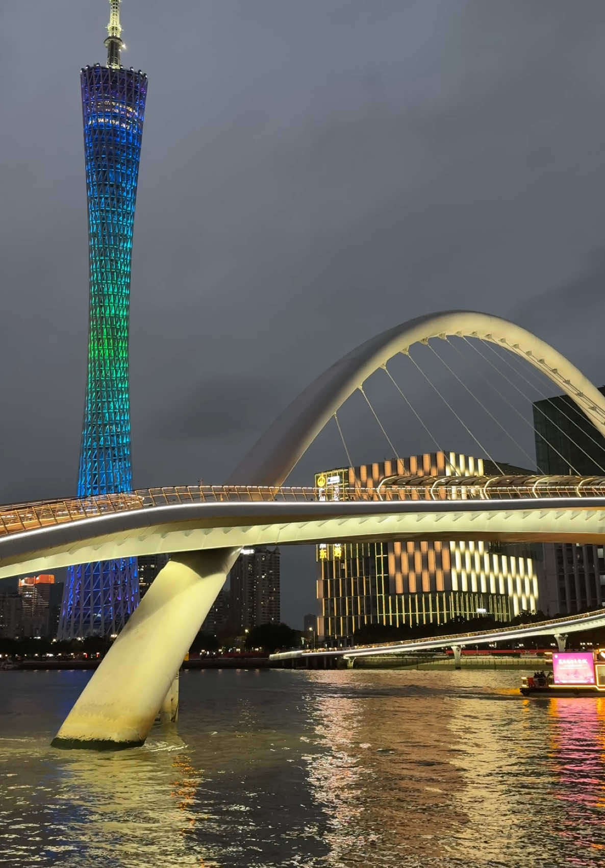 Guangzhou at night 🌃 #กวางโจว #เที่ยวกวางโจว2025 #กวางเจา #guangzhou #china #กวางโจวประเทศจีน #ตมกวางโจว 