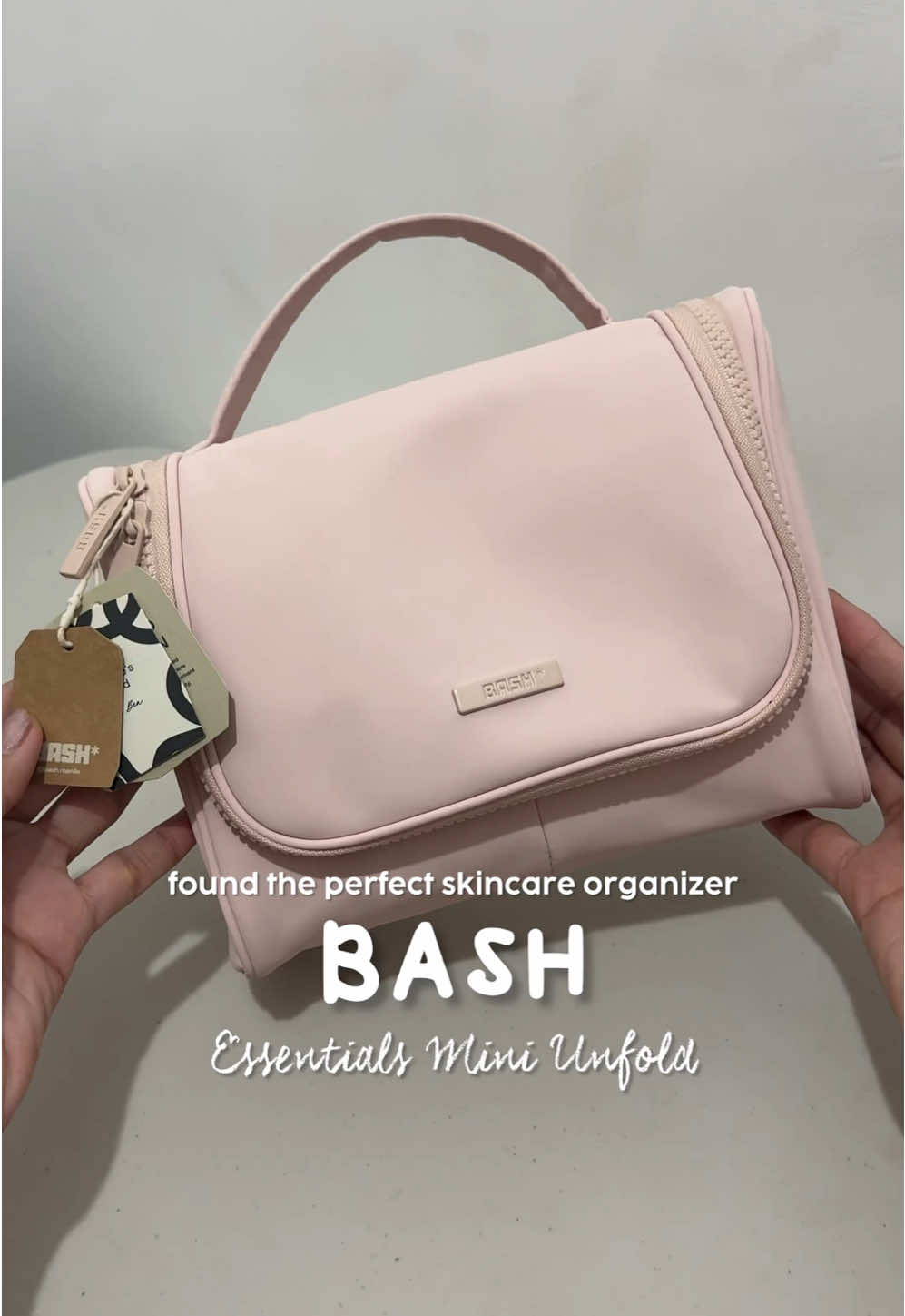 found the perfect skincare/toiletries organizer, thank you @BASH Manila for the quality of your products. I’m so inlove with the Bash Mini Unfold hehe 10/10 for me 🌸💕🎀 #bash #bashmanila #bashmanilaorganizer #bashminiunfold #bashessentials #travelorganizer #skincareorganizer #organizer #toiletriesorganizer #miniunfold #bashorganizer #organizers #organizerstorage 