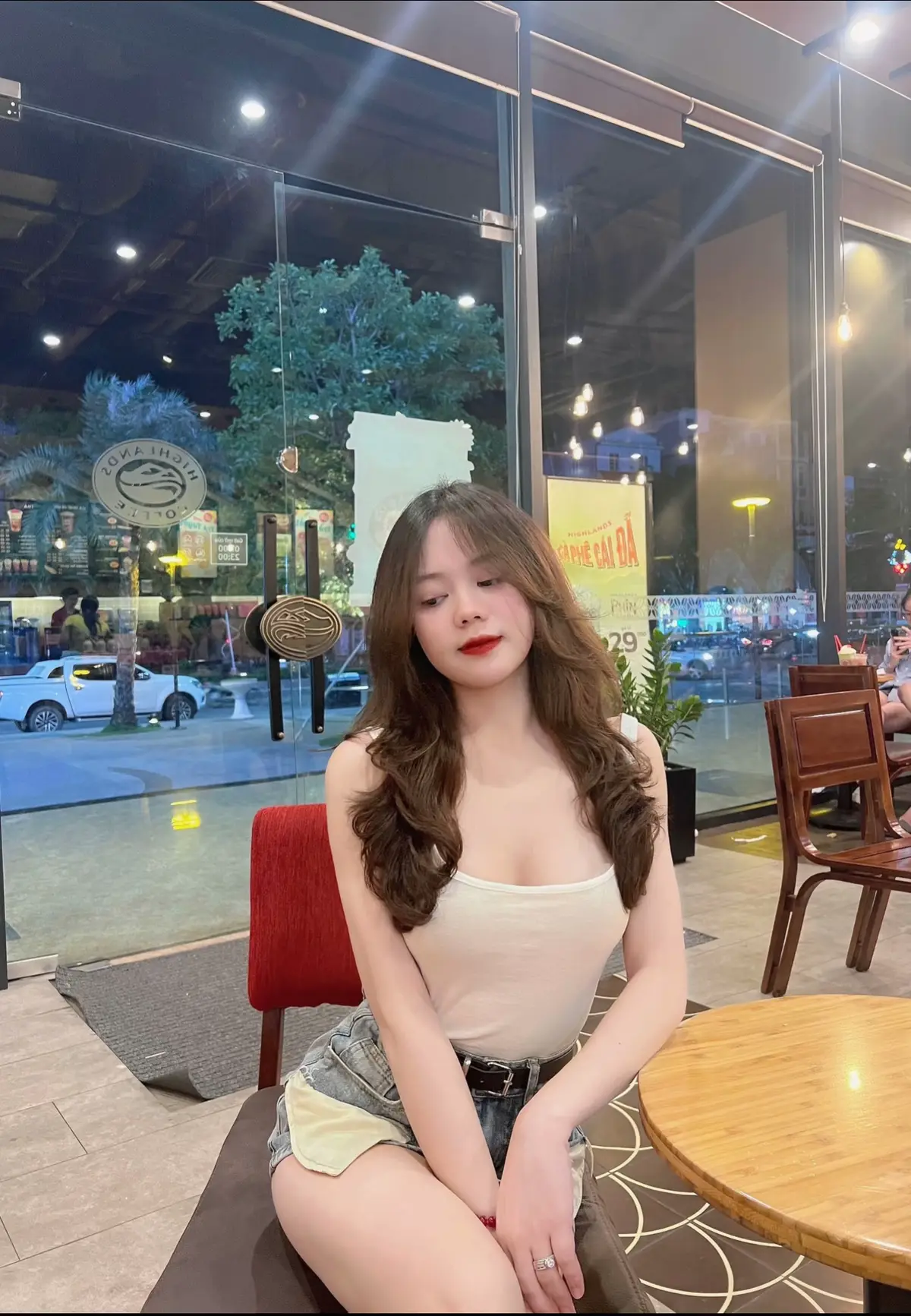 Hãy hạnh phúc với những điều bé nhỏ mà bạn đang có. Có những người họ không có gì cả nhưng vẫn tìm được cách để mỉm cười. #fypシ゚ #xuhuong #thinhhanh 