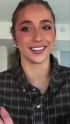 Tate Mcrae and her hilarious Aussie Slang Fails! BTW we are giving away free tickets to see your fav artsists live! Link in bio! #fyp #muzify #foryou #giveaway #quiz #fypシ #interview #tatemcrae #tatemcraetour