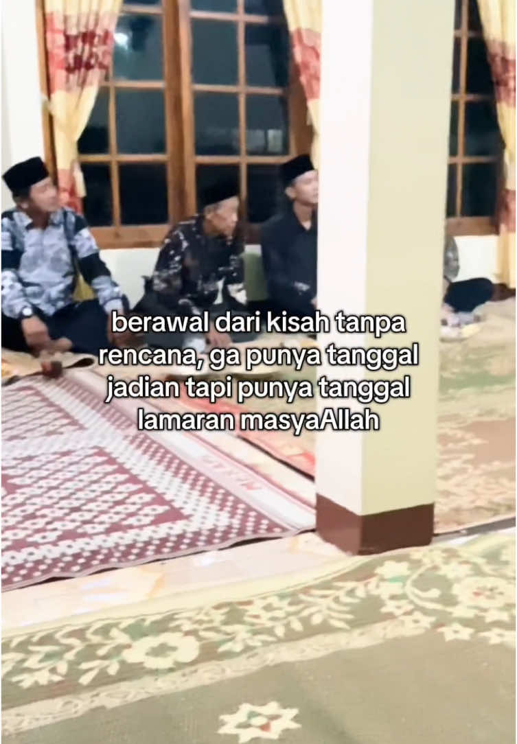 kita usahakan lamaran sederhana itu, tanpa dekor tanpa mua, hanya pertemuan antara dua keluarga🤍🫶🏻 #lamaran #lamaranmoment #lamaransederhana #tunangan #engagement #sinarengan #fyp #masukberanda 
