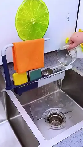Renters NEED This Hack 🏡💦#kitchenrack #rackholder #kitchen #tiktokshop #gourmet #drainrack 