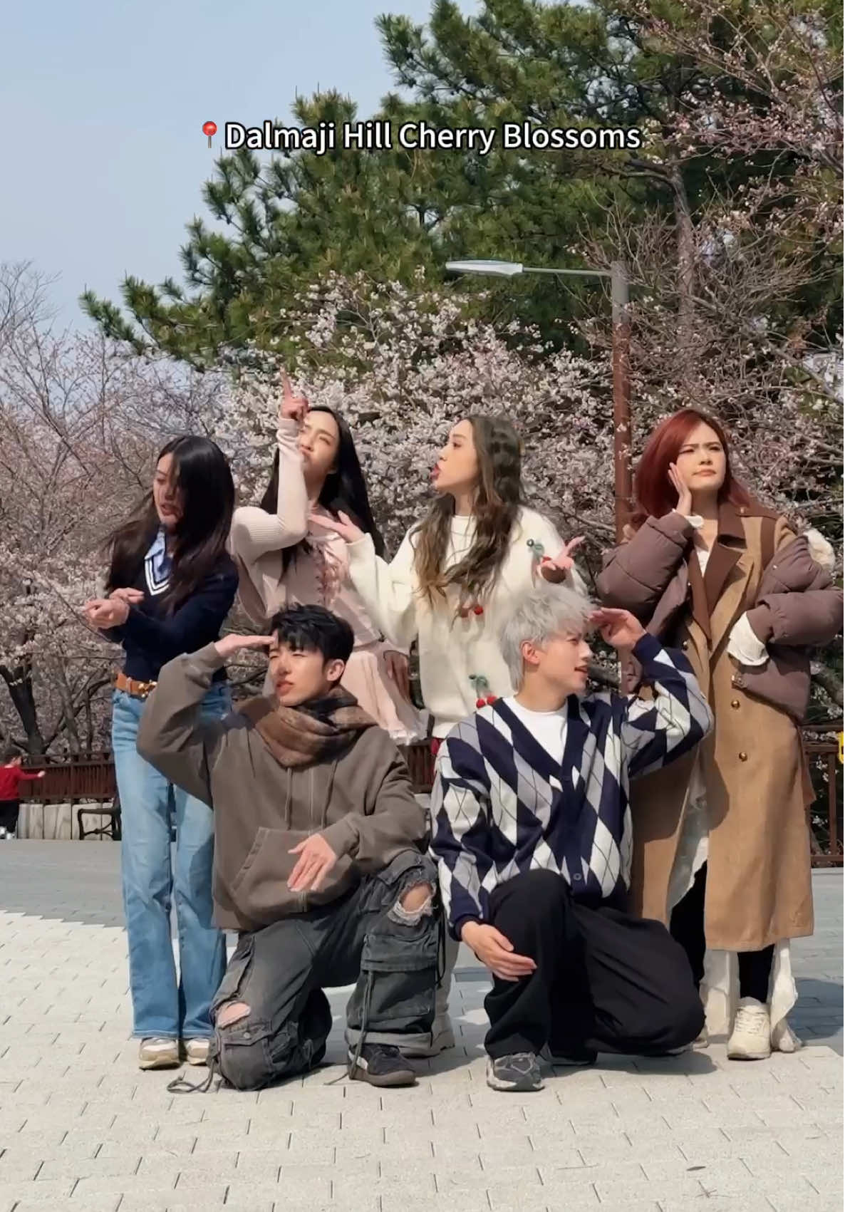 OMG, we finally met Jennie!! 😱💖 #Goyoung #fyp #Jennie #Korea #Busan #GoyoungAroundTheWorld #Travel  @Mango🐻 @jayden @JEii Pong @Caedon Yeong @Yuki Dance @Sherlyn Heon @JENNIE 