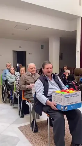 Game on #game #pinball #ballgame #Home #carehome #career #care #elderly #funny #funnygame #funnytiktok #residential #happytime #careservice #old #oldpeople Like and follow 
