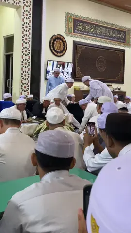 Guru muaz mudahan pian sehat terus panjang umur Aamiin🤍✨#gurumuazmartapura #fyp 