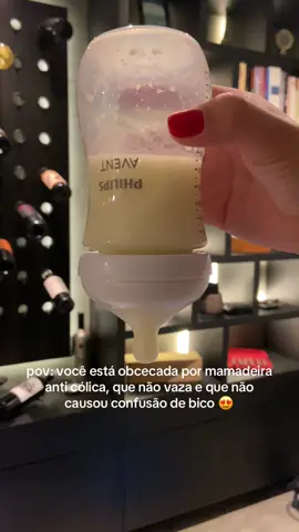 Obcecada por essa mamadeira anti cólica, que não vaza e que não causou confusão de bico 😍 #avent #mamadeira #maternidade #enxoval #leitematerno 