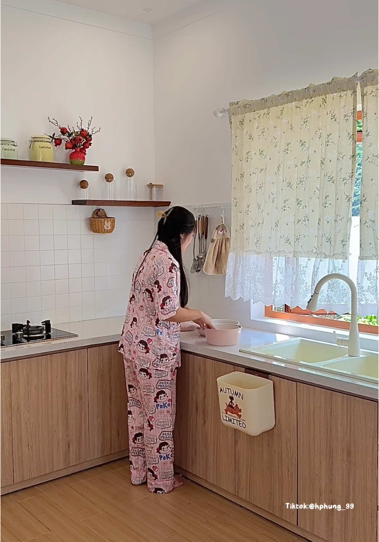 Có bộ nồi chảo màu hường là nấu ăn nguyên ngày luôn 😍 #decorphong #homedecor #phungreview #xuhuong #redchef 