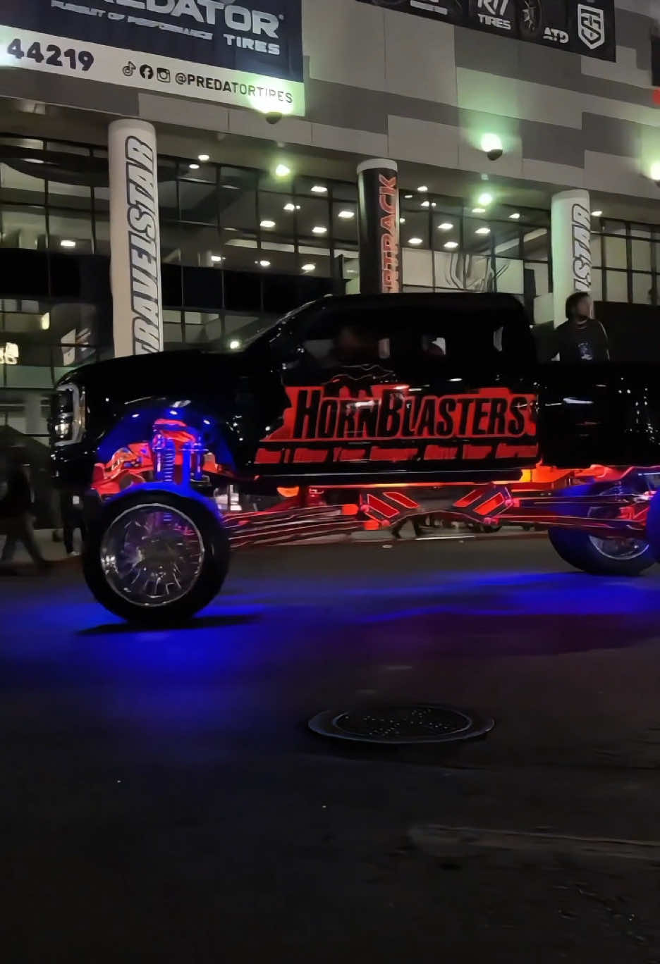 Ford F450#pickuptruck#jimnyoffroad#raptor#raptor#runwaytruckmodification#dream_car
