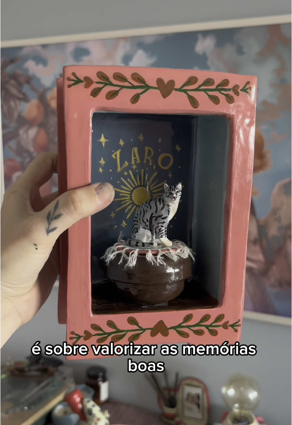 Altar/Memorial/Urna de Pet 🥺❤️ #ceramica #decorativos🏠 #ateliedasah #artesanal #ceramicafria #decor #instax #memorias #altar #altardemuertos #pet #cat 