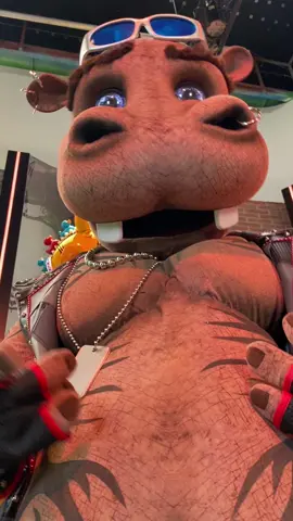 Nuestro hipopótamo no solo es un animal con mucha garra, ¡también deslumbra con esa energía! 🦛  #MaskSinger
