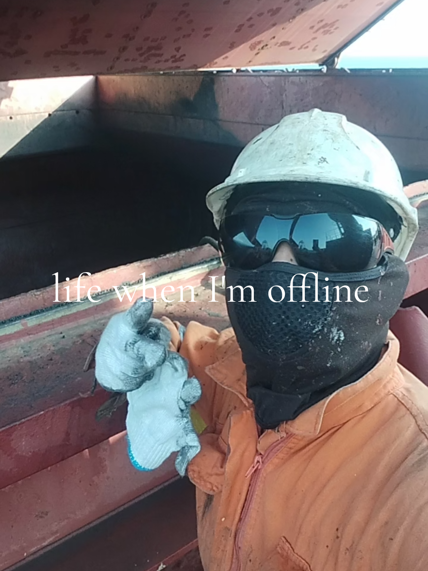 Cargo hold cleaning #seaman #marino #fypシ゚ 