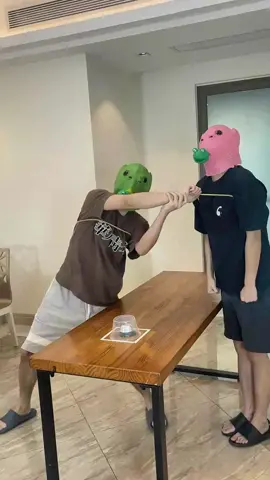 Invite your friends to watch the rhythm challenge, the ball guessing challenge and the back-of-hand challenge #fungame #funnytiktok #funnyvideos #foryou #guanbue68 