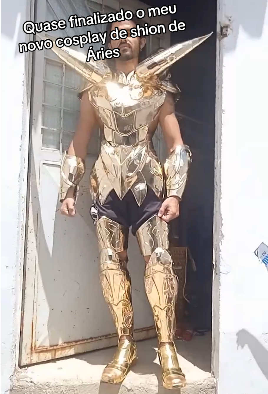 Novo projeto de cosplay, dessa vez shion de Áries, estive ausente a um bom tempo, mas fiquem com um novo projeto, nesse projeto ajuda de @Izanymê para fazer algumas partes, logo mais posto o resultado final , até breve 😁😁 #saintseiya #cosplay #shiondearies #shiondeariescosplay #cdzcosplay #oscavaleirosdozodíaco #cosplaycavaleirodeouro #arieszodiac 