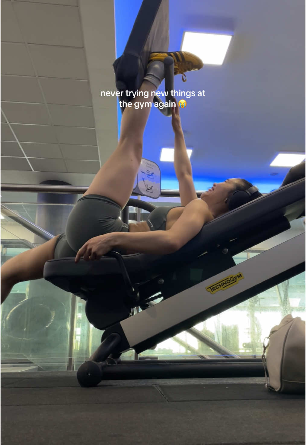 all gym aura lost (fit from @DFYNE code milly)