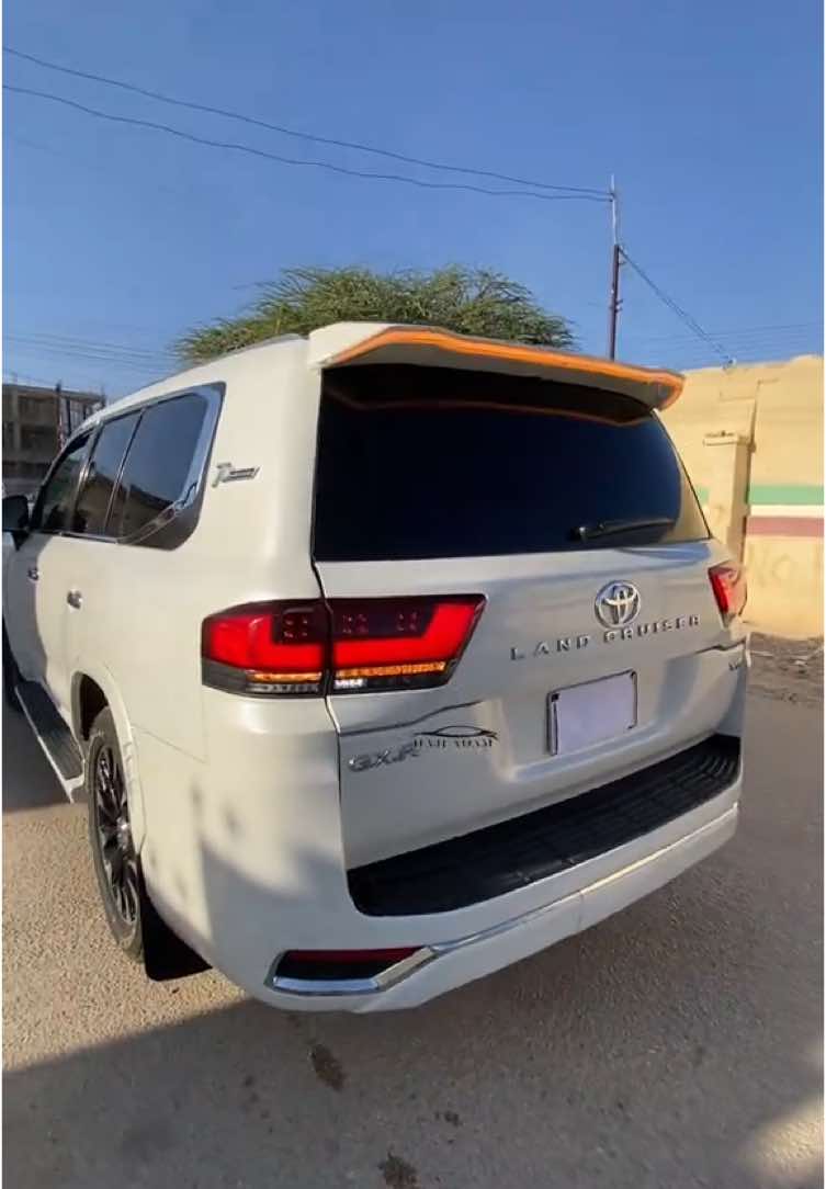 📌 Landcruiser v8 2012 facelift to landcruiser v8 2024 😮 Qurxinta baaburta iyo accessories ka baaburta waxa,ad kahelaysa maherada haji Adam  📍area hotel guuleed 📍hargeisa somaliland 📞252638187564 #foryoupage #carrepair #car  #hargeisa_somaliland #fyp 