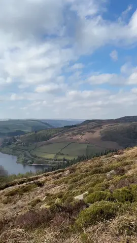 Beautiful day❤️#fyp #uk #sheffield #peakdistrict #peakdistrictnationalpark #hikingadventures 
