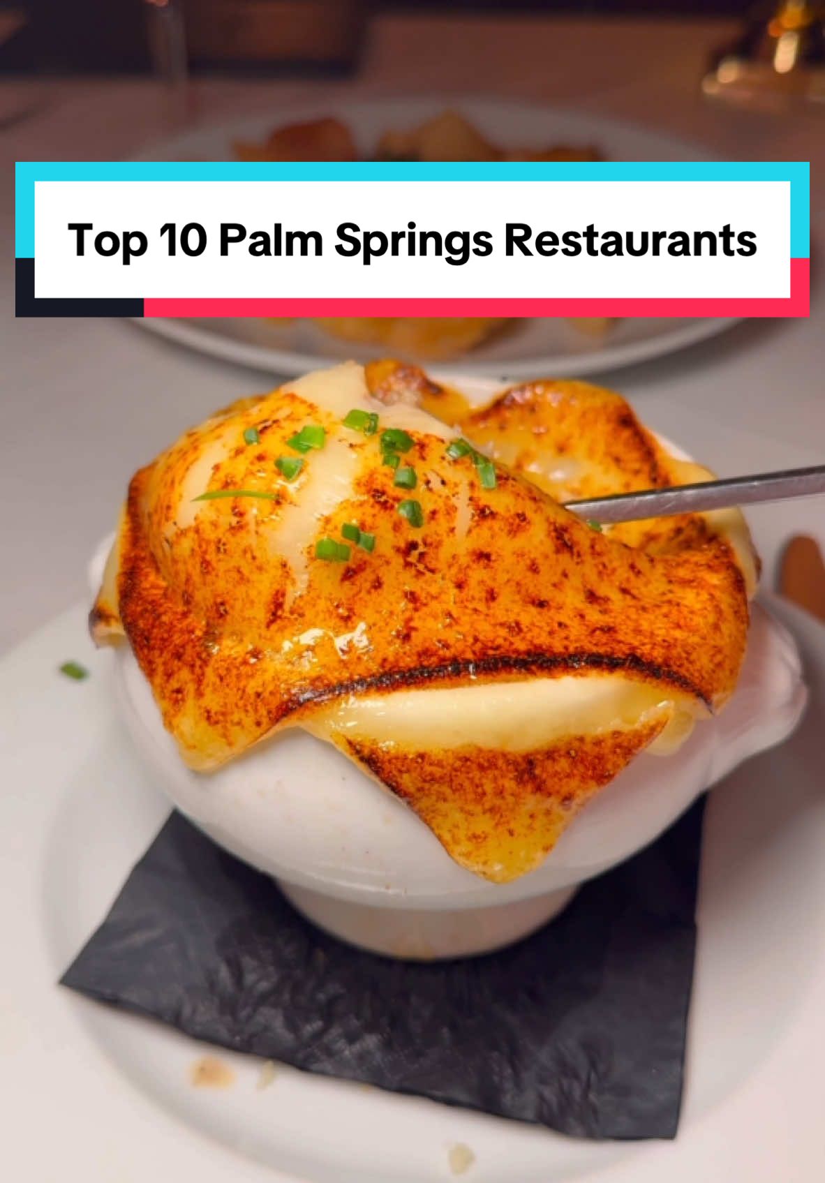 a little list of Palm Springs  restaurants to check out if you’re coming here for Coachella or just coming here because it’s the greatest. as always feel free to roast me and drop your favorite spots in the comments 🫶 #foodtiktok #foodreview #palmsprings #coachella #californiacheck #palmspringsfood #Foodie 