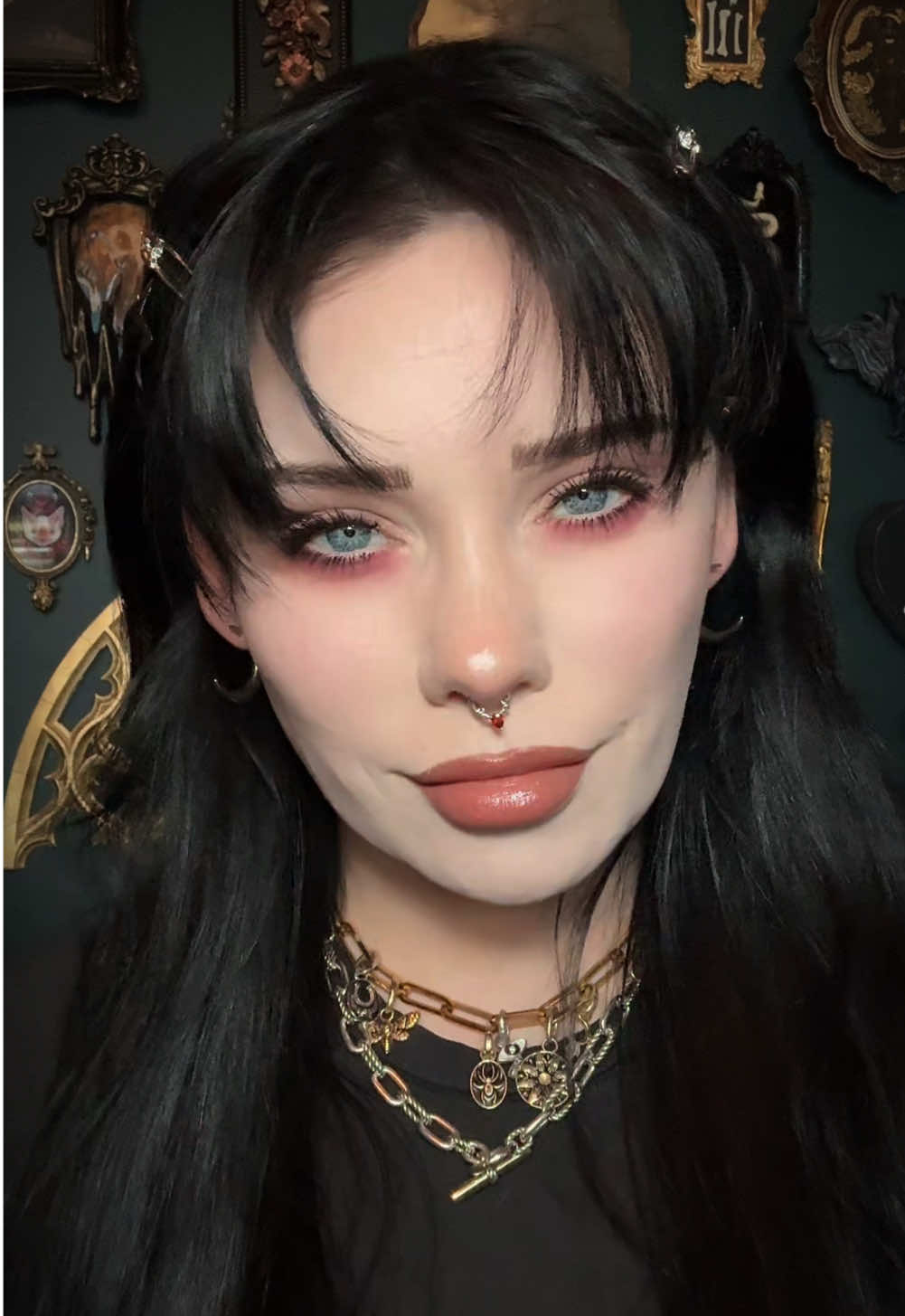 Sometimes I need a fast look but still wanna be vampy 🦇 #vampireaesthetic #gothicstyle #alternative 