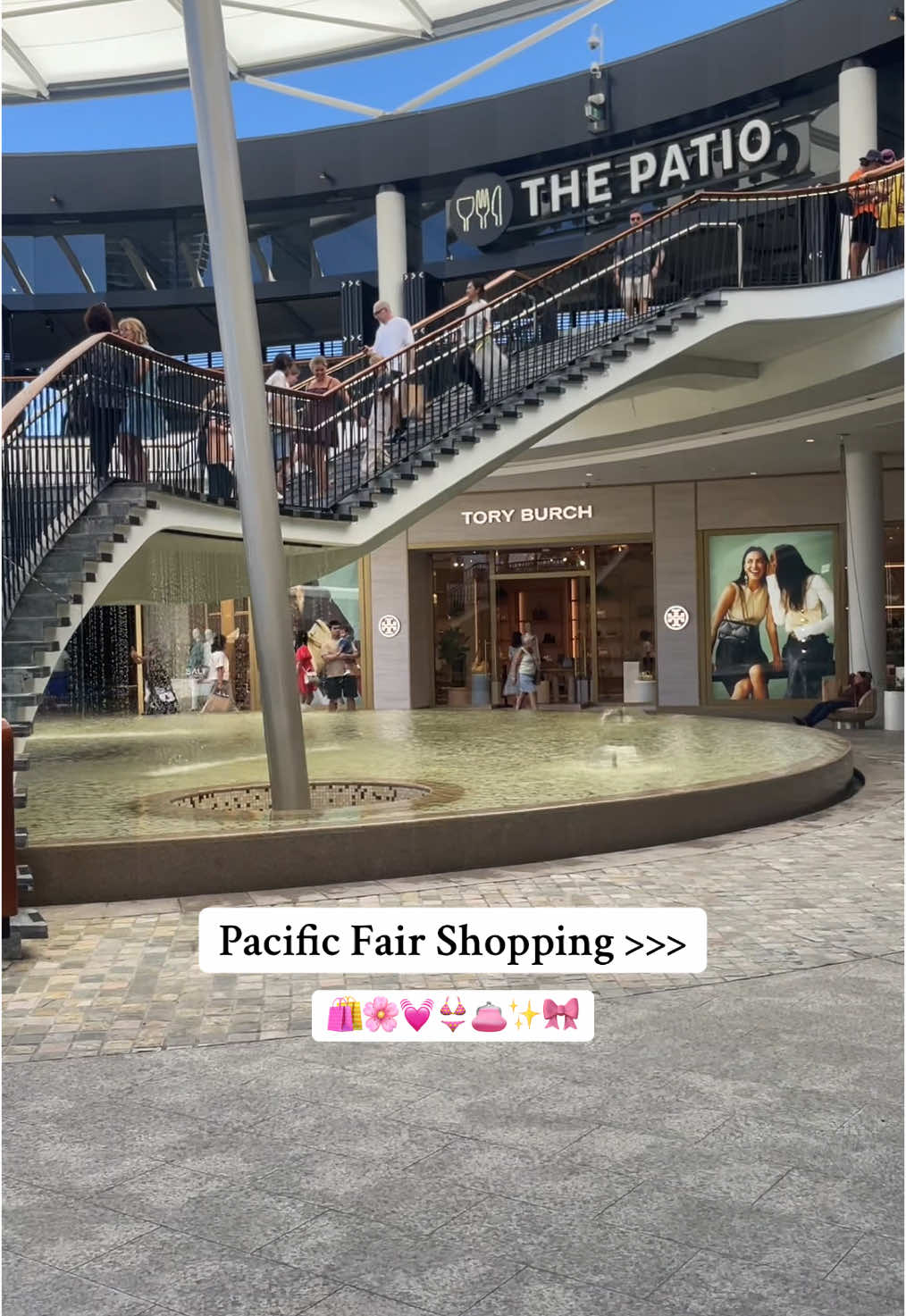 Australian Shopping Centres Never Disappoint 😩🙌🏼😍 #pacificfairshoppingcentre #pacificfair #pacfair #pacificfairgoldcoast #goldcoastshopping #goldcoast #australiashopping #cottonon #glassons #sephora #supre #nudelucy #kookai #mecca #zara #lululemon 