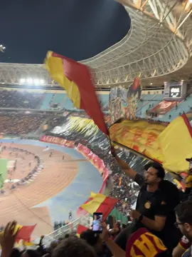Quart de finale sundowns 2025, enceinte sup, premier tifo virage début du match #taraji #tarajidawla #taraji_ya_dawla #taraji _la_prima #foot #footbal #north_africa #africa #ultras #hooligans #barra_brava #ultrasound #tifosi #tifo #fan #support #arab #tunisia #n #se7li_7awi #tunis #capitale #europe_team #sundowns