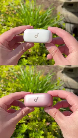 🧁 Sweet things: soundcore earbuds & sugar 🧁 Let us know which color is your favorite #headphones #earbuds #soundcore #aeroclip #Tech #cooledits #sweets #dessert #food