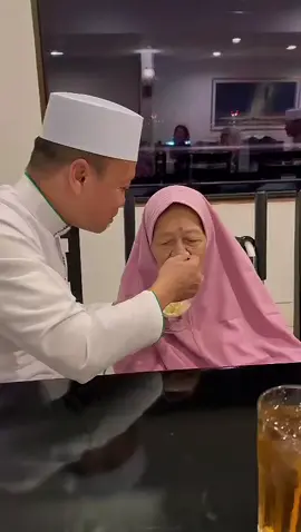 muliakan saja IBUMU, biar Allah yg urus kemuliaanmu