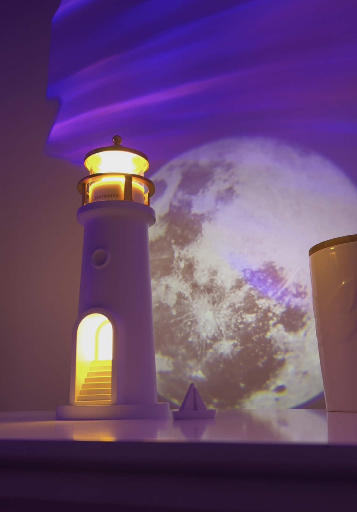 I love watching the moon 🥺🌙#lamp #nightlamp #lighthouse #decor #moonlamp #moonprojector