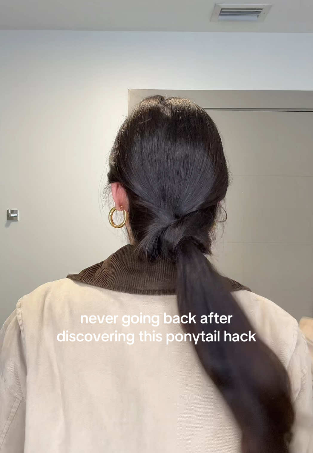 this ponytail has saved me on so many occasions!!! #hairhack #hairstyles #hairtutorial #ponytailhack #ponytailtutorial #easyhair #simplehairstyle 