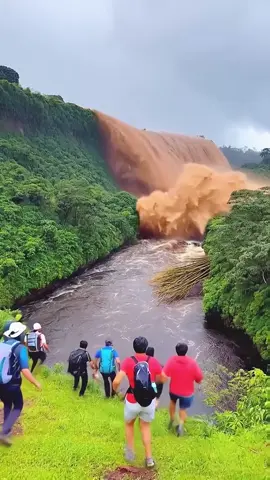DID RAIN CREATE THIS? Giant wave destroys trail in 3 seconds🌋😱 #viral #trail #waves #tsunami #rain