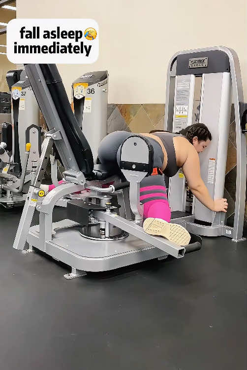 Moments of missteps at the gym 😂#funny #tiktok #funnyvideos #fyp #fypシ #funnyprank #usa🇺🇸 #funnytiktok 