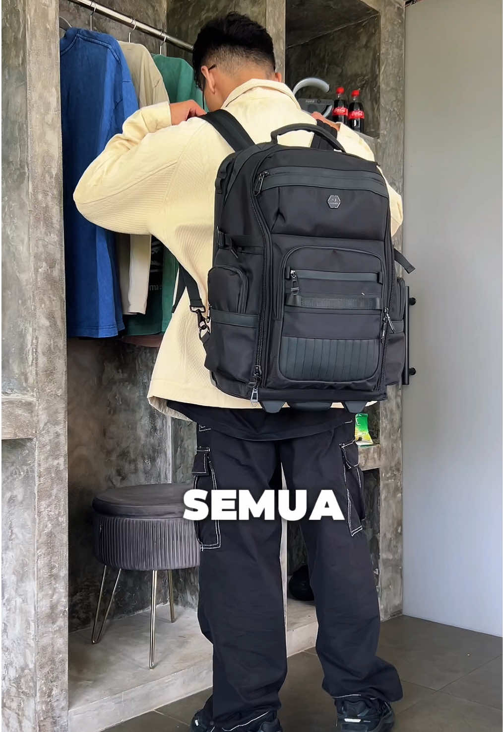 Pundak kamu bukan tempat penderitaan! Ganti tas kamu sekarang juga pake OZUKO Rollpack! Lagi promo dari Rp 3,3jt jadi CUMA 1 JUTAAN! Multifungsi, muat banyak, nyaman banget—travel, kerja, gaya? Semua bisa! Buruan checkout sebelum kehabisan! #ozuko #ozukoindonesia #ozukorollpack #tasransel #tastrolley #rekomendasitas #tastravel 